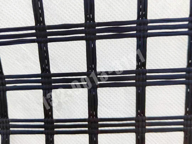 經(jīng)編加筋涂層土工布