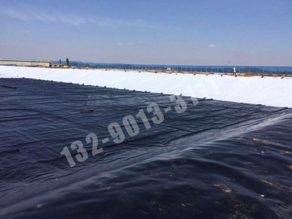 固廢物填埋防滲膜施工