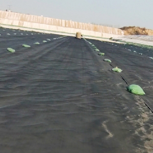 垃圾填埋場(chǎng)土工濾網(wǎng)鋪設