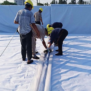 復合土工膜施工