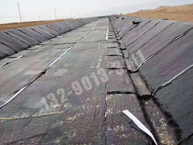 覆膜膨潤土防水毯施工