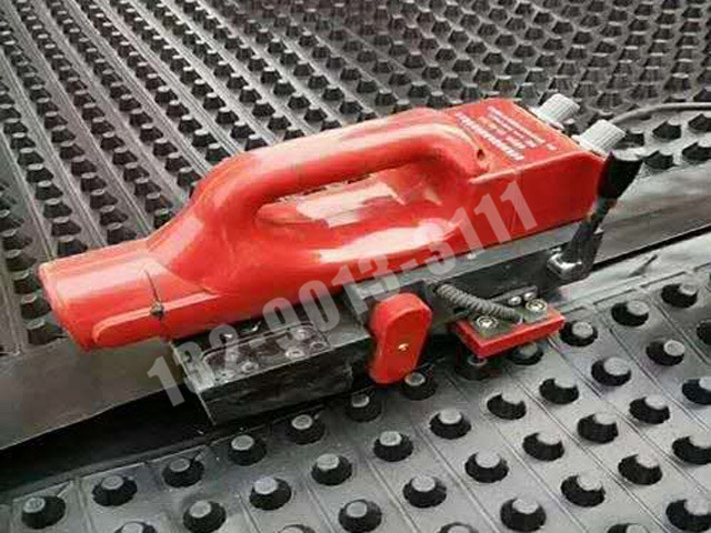 塑料排水板搭接邊焊接